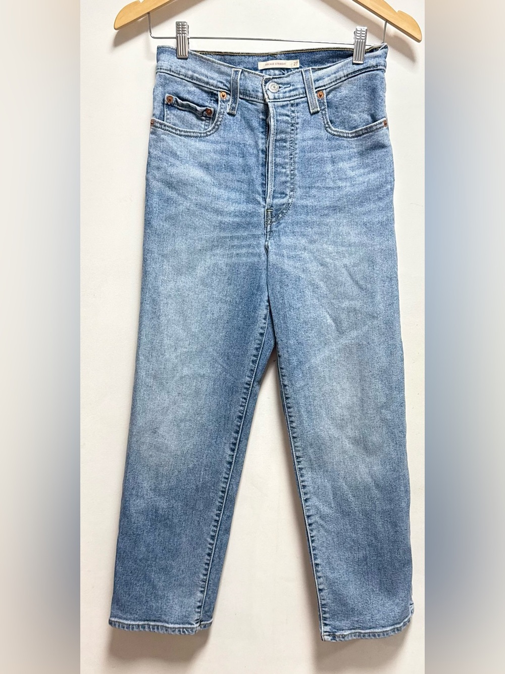 Levi's Ribcage Straight-Leg Jeans in Light Blue Denim